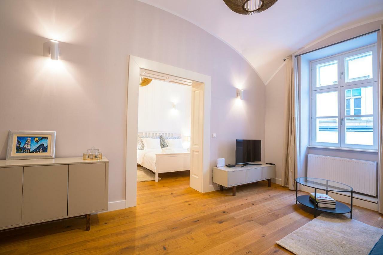 Deluxe Apartment Talia Zagreb Buitenkant foto